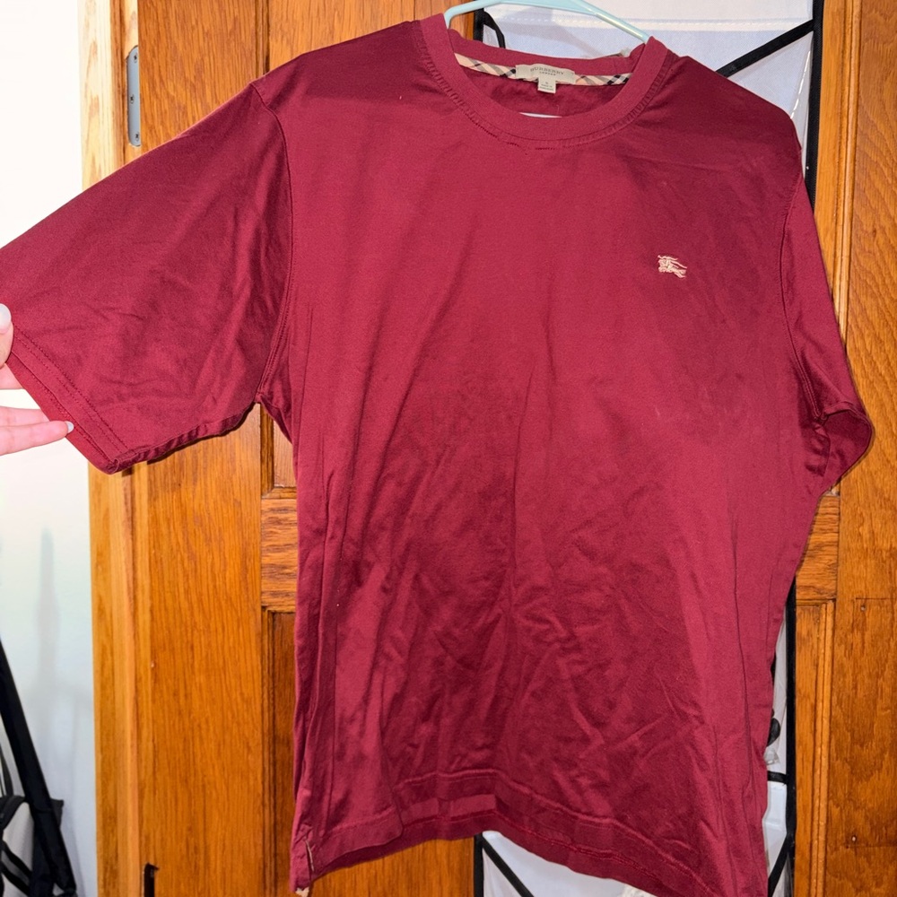 Burberry Vintage Red Short Sleeve Crew Neck T-Shirt with Chest Logo